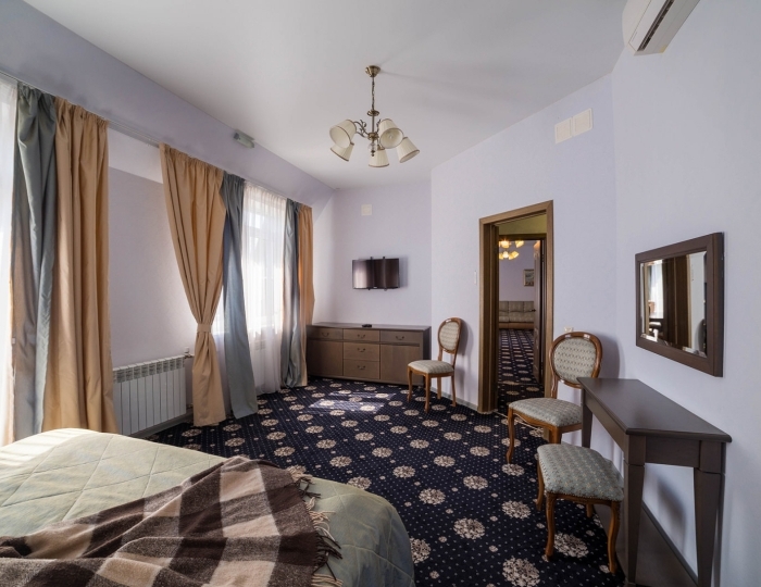 «ДеЛюкс» 2-местный 2-комнатный, Корпус «Сочи» - Санаторий «Елочки Минфина РФ» Домодедово