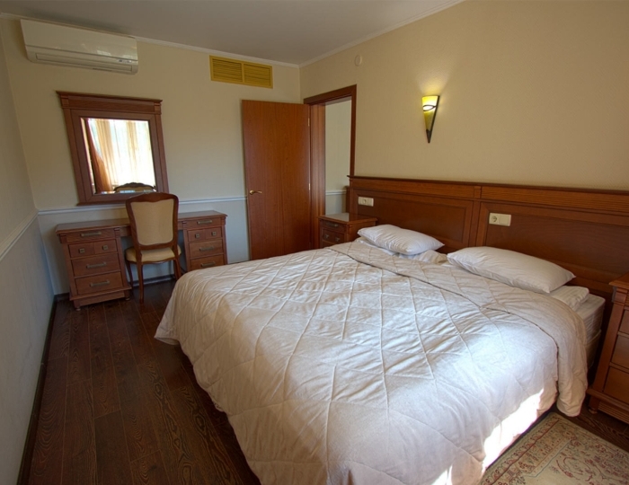 «Люкс» 2-местный 2-комнатный, Корпус «Санкт-Петербург» - Санаторий «Елочки Минфина РФ» Домодедово