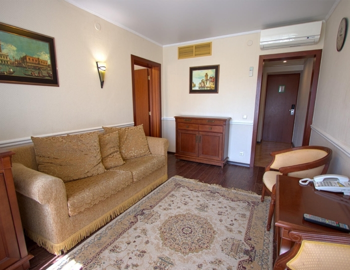 «Люкс» 2-местный 2-комнатный, Корпус «Санкт-Петербург» - Санаторий «Елочки Минфина РФ» Домодедово